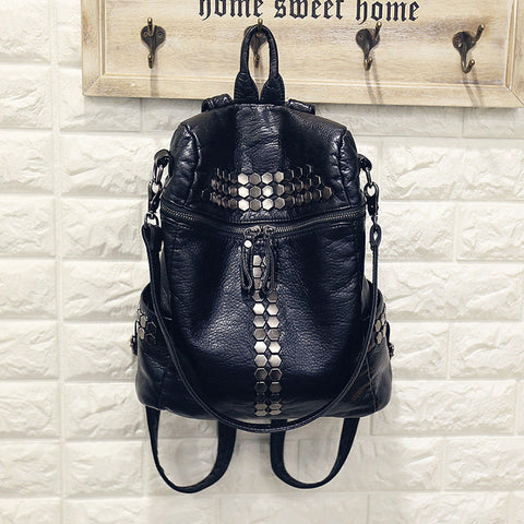 High Quality Women Backpacks Lady Girls Travel Blosas Women Bags Washed Leather Backpacks Rivet Backpacks Student School Bag Hot